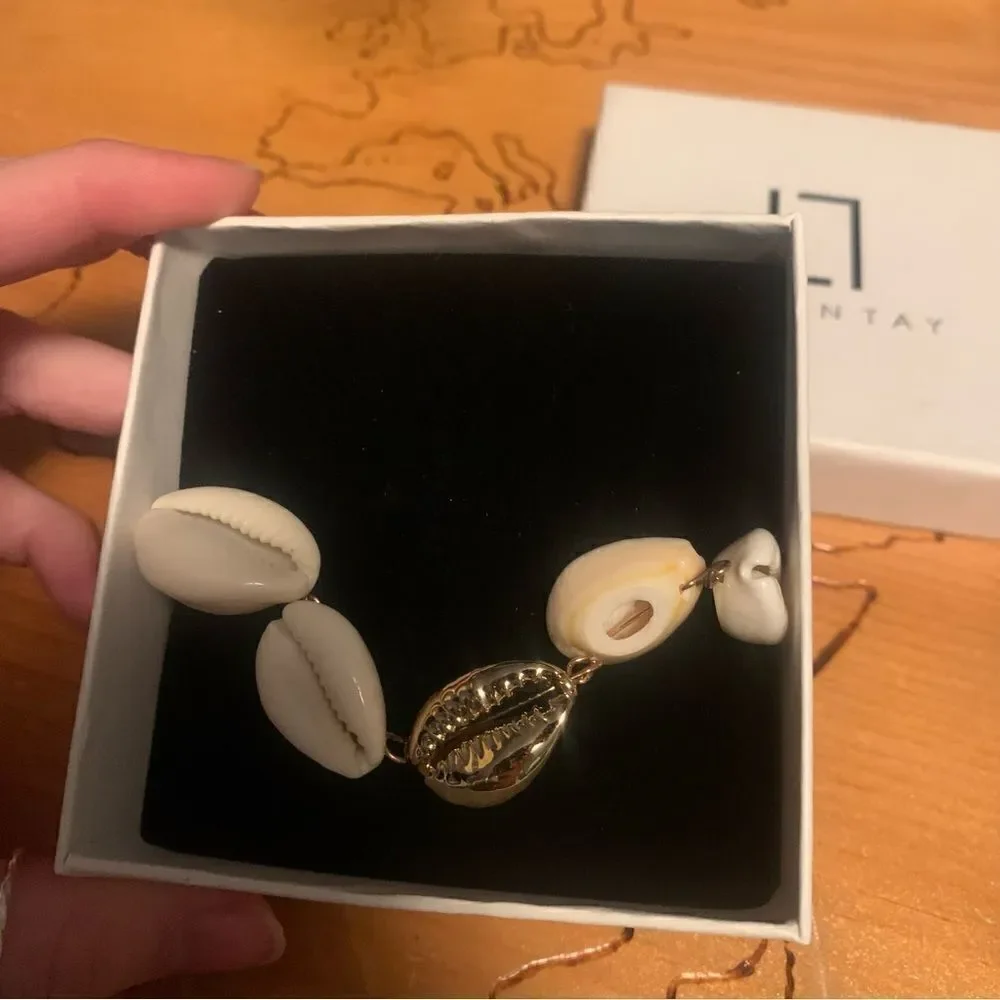NEW Logan Tay Shell Bracelet - Picture 3 of 4